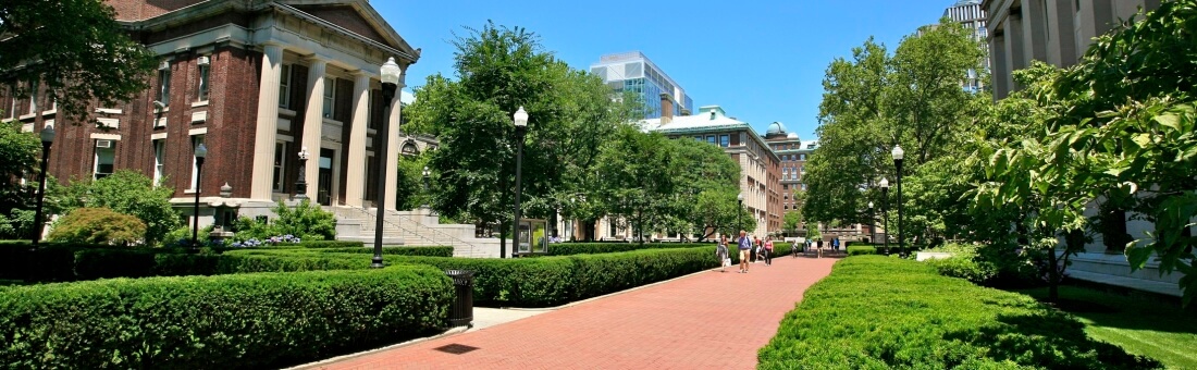 6 Top Things to Look For When Selecting a Graduate School
