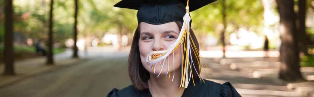 Full-Time vs. Part-Time Grad School: Pros and Cons